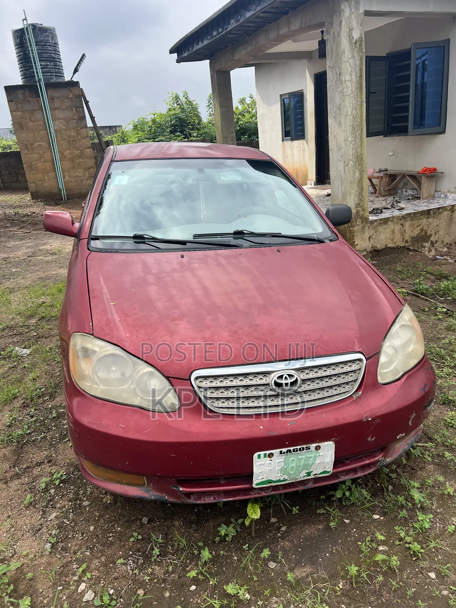 Toyota Corolla LE 2004