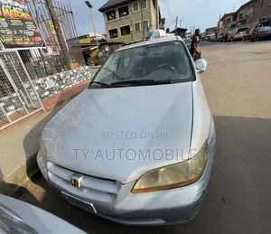Honda Accord 2005 Silver