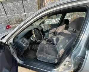 Honda Accord 2005 Silver