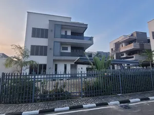 5bdrm Duplex in Wuye for sale