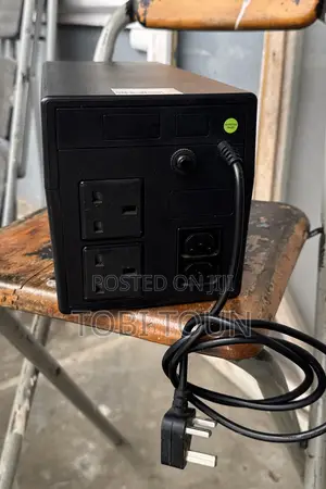 Maxi 1.2 KVA LED Version 1.2 KDG UPS