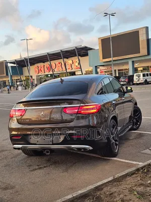 Mercedes-Benz GLE-Class 2016 Brown