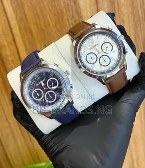 Leather Strap Wristwatch