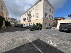 3bdrm Apartment in Parkview Estate for rent