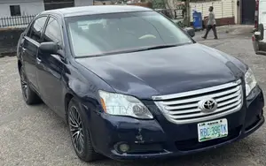 Toyota Avalon 2010 Blue