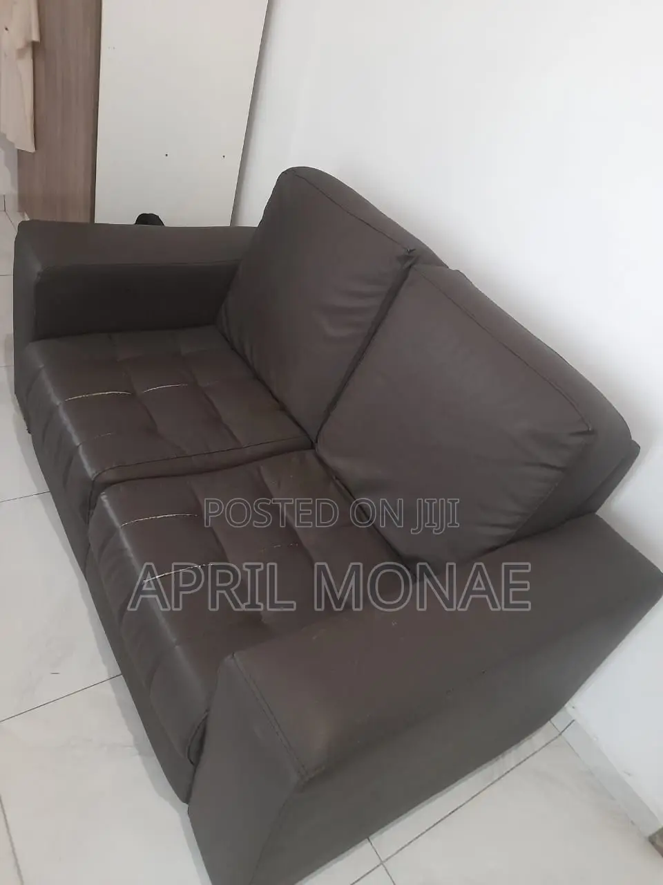 2 Seaters Chair