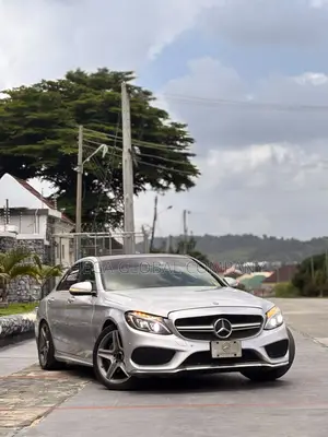 Mercedes-Benz C400 2018 Gray