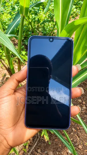 Itel A04 32 GB Blue