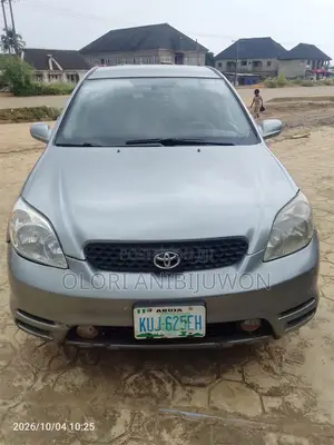 Toyota Matrix Standard FWD (1.8L 4cyl 5M) 2004 Gray