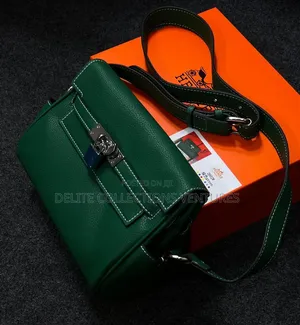 *100% Well-Detailed “Generic” Hemès Kelly Messenger Bag*