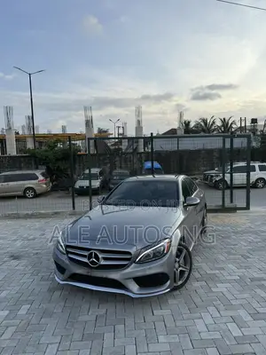 Mercedes-Benz C400 4Matic AWD Sedan (3.0L V6 7A) 2015 Gray