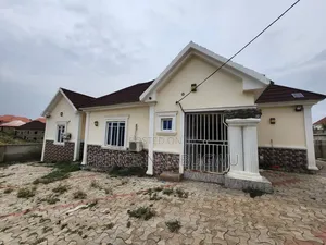 3bdrm House in Cajaah Estate, Orozo for sale