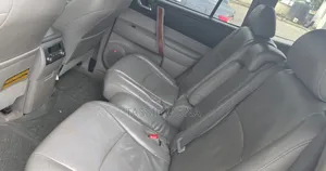 Toyota Highlander Limited 2010 Silver