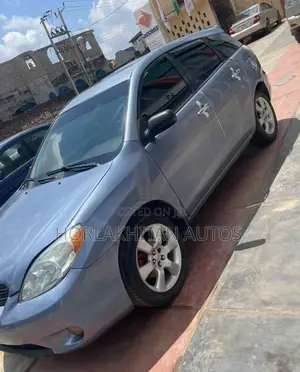 Toyota Matrix Hatchback AWD (1.8L 4cyl 4A) 2006 Blue