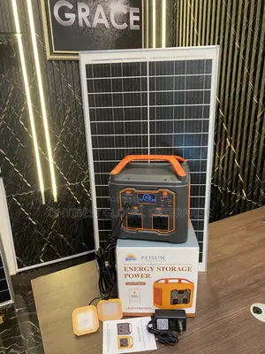 Portable Solar Generator With Panel