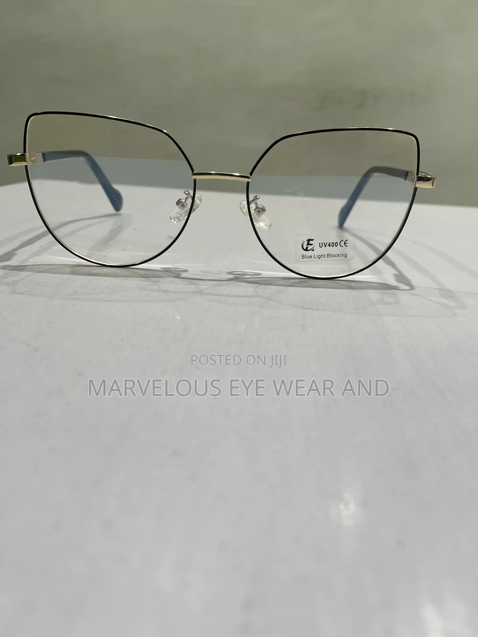 Stylish Blue-Light Blocking Eyeglasses – Lightweight & Fashionable