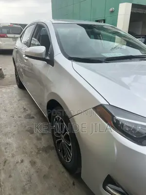 Toyota Corolla LE Eco 4dr Sedan (1.8L 4cyl CVT) 2014 Silver