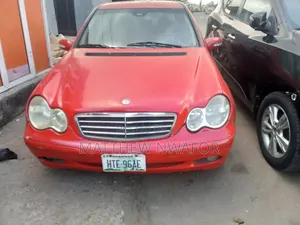 Mercedes-Benz C180 2000 Red