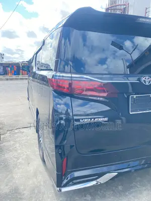Toyota Vellfire 2016 Black