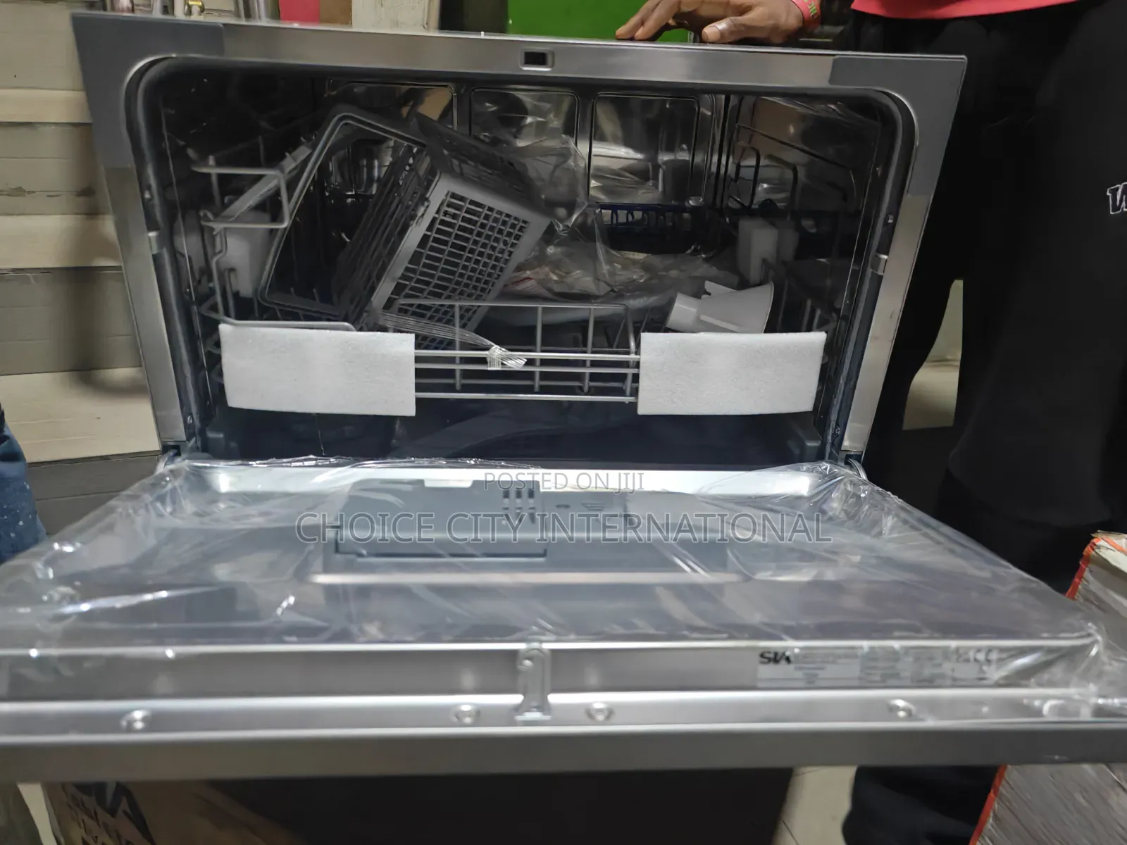 SIA Table Top Dishwasher