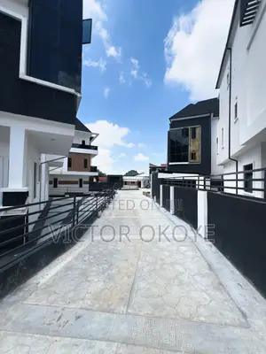 7 Bedroom Mansion