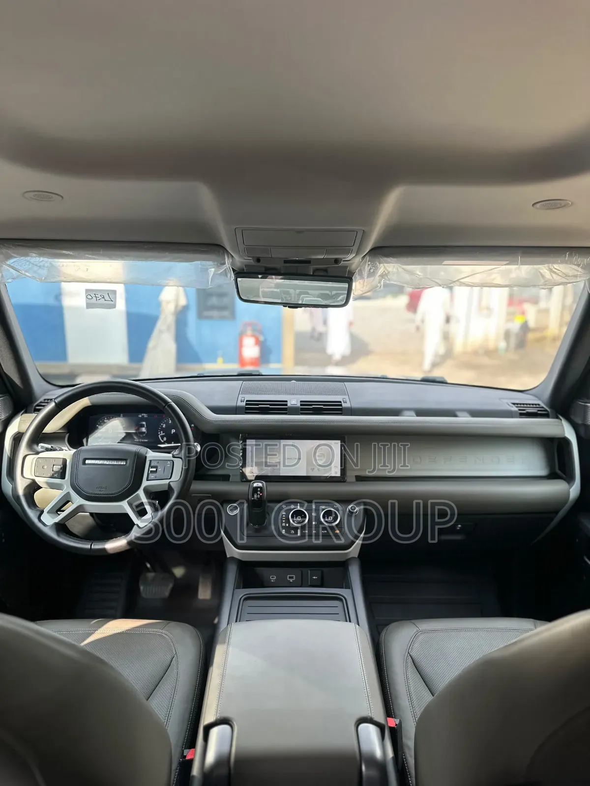 Land Rover Defender 2020 Gold