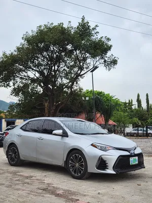Toyota Corolla S 4dr Sedan (1.8L 4cyl CVT) 2015 Silver
