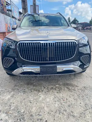 Mercedes-Benz Maybach 2023 Brown