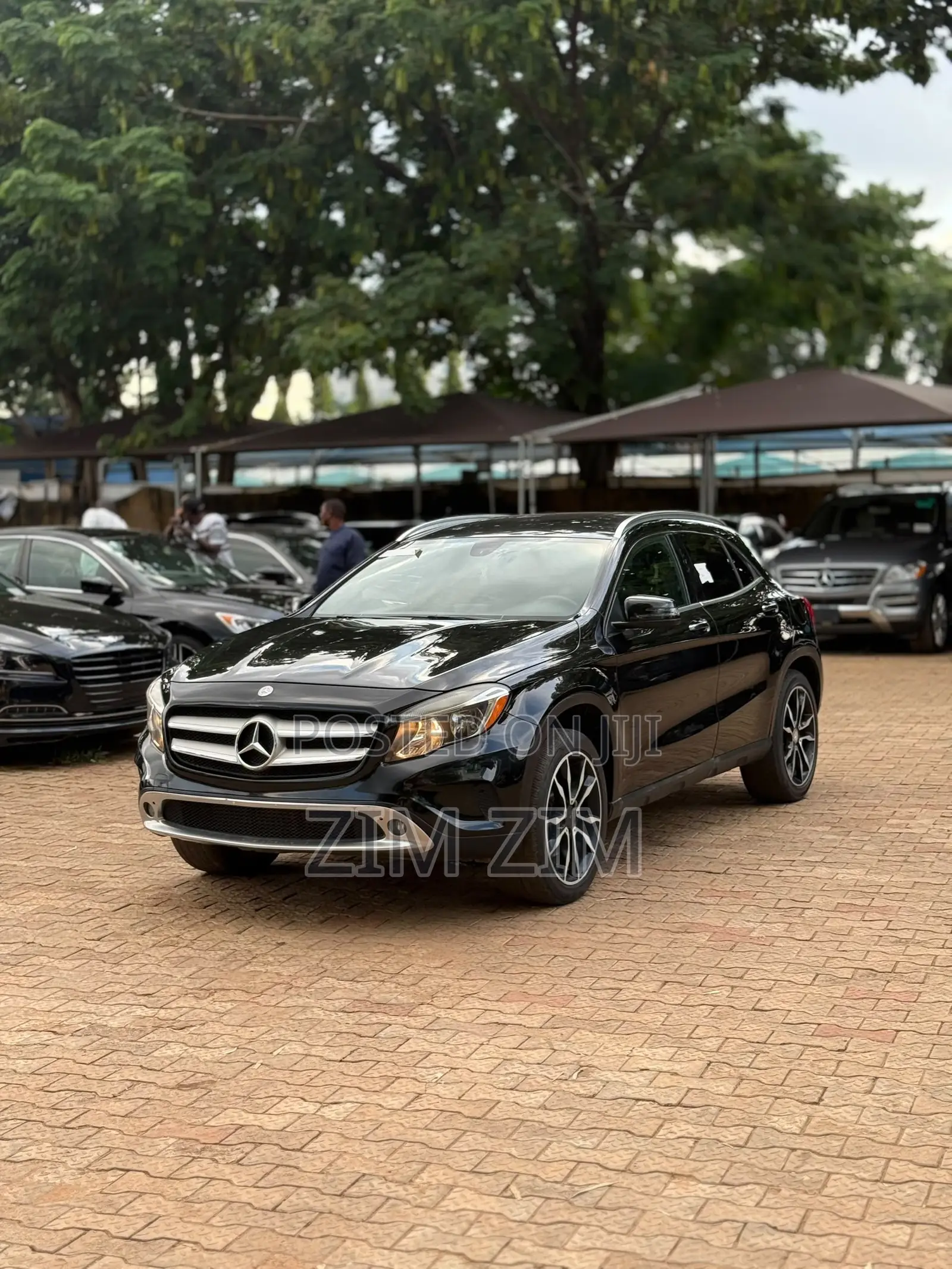 Mercedes-Benz GLA-Class 2016 Black
