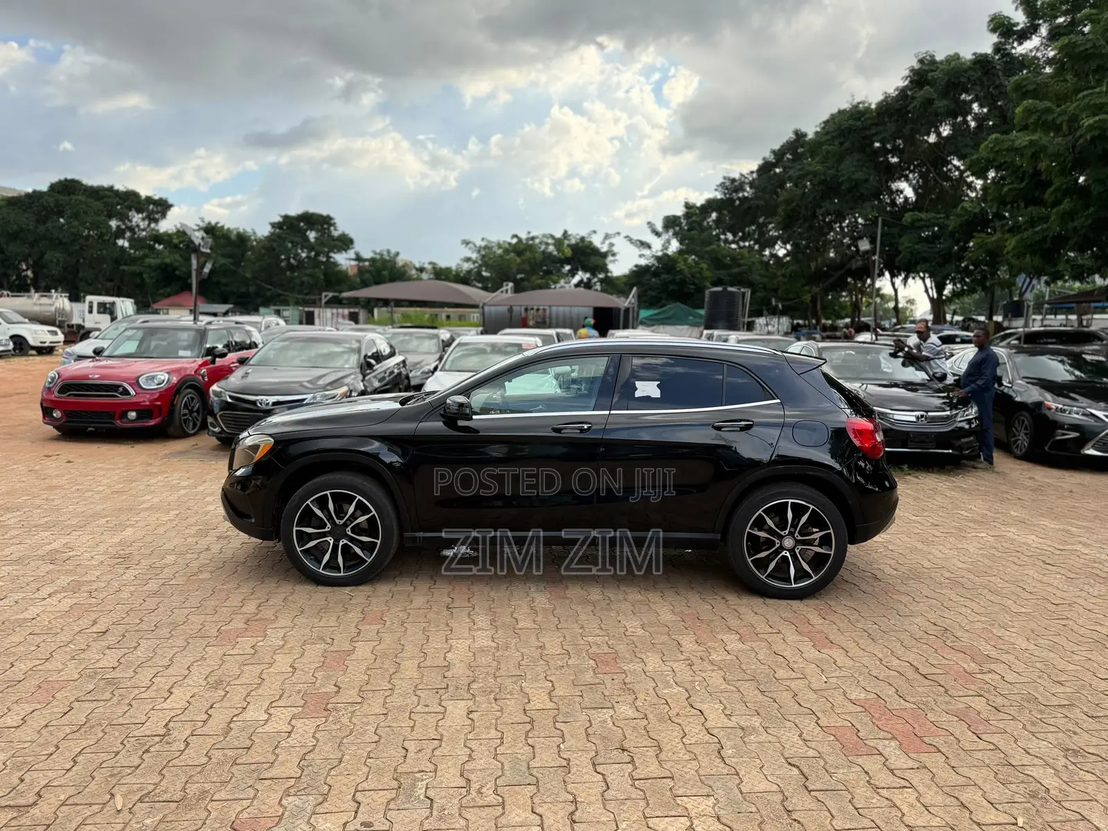 Mercedes-Benz GLA-Class 2016 Black
