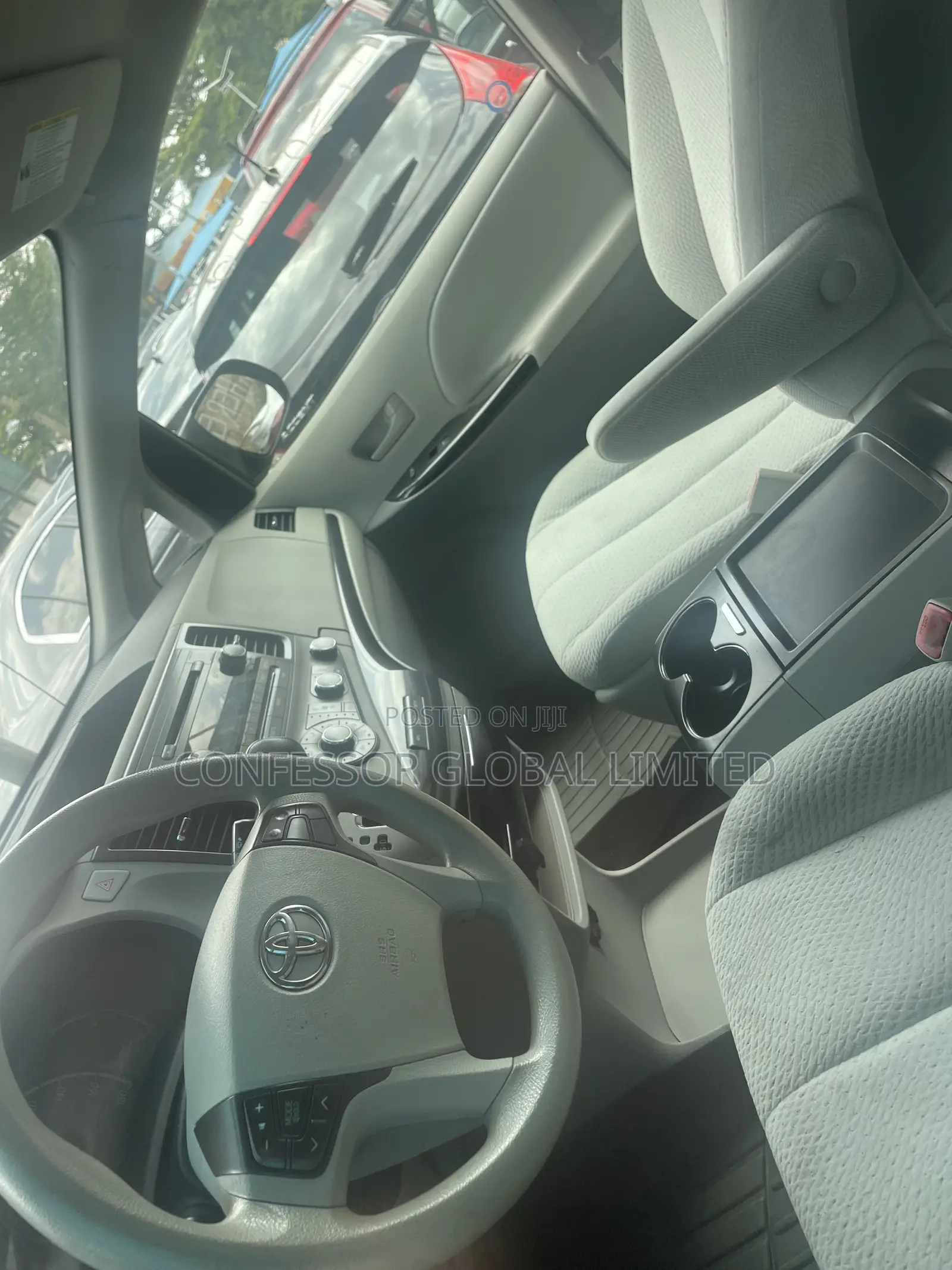 Toyota Sienna 2013 Gray