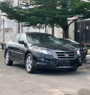 Honda Crosstour 2010 Black
