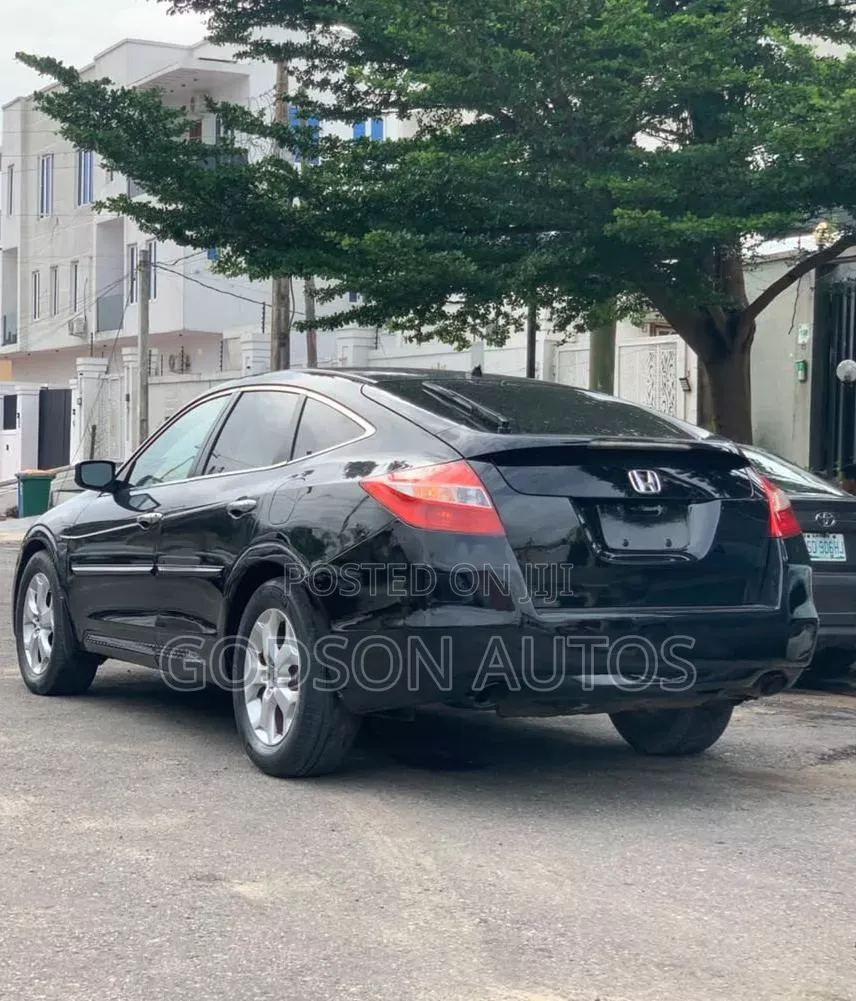 Honda Crosstour 2010 Black