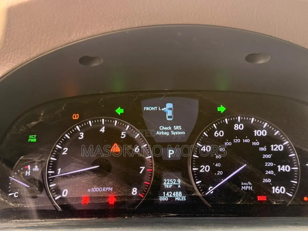 Lexus LS 460 AWD 2012 Red