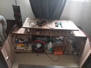 TV Shelves