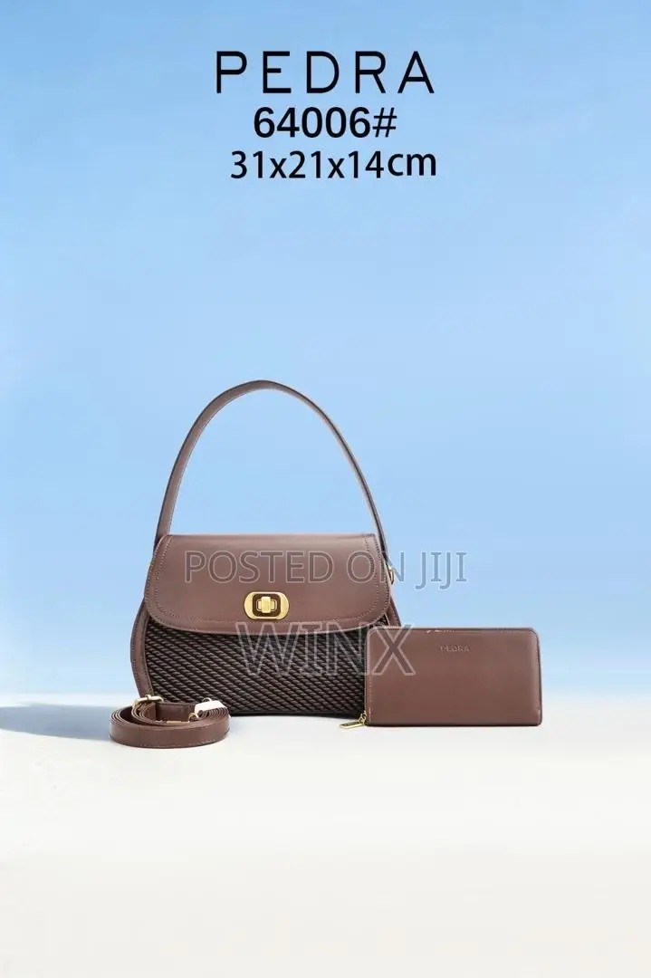 Pedra Hand Bag