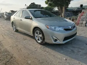 Toyota Camry 2013 Silver