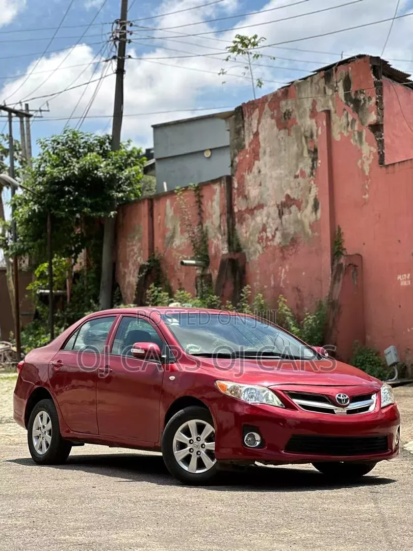 Toyota Corolla 2012 Red
