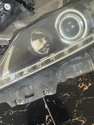 Rx350 012 Headlight