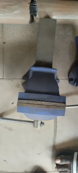 6-Inch Heavy-Duty Bench Vice – Swivel Base