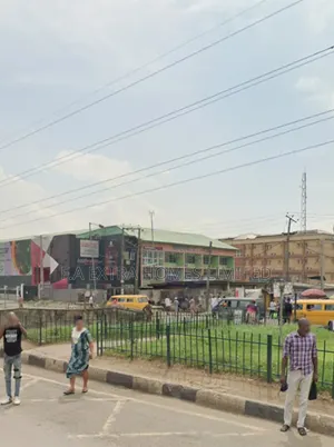 Commercial Structure Block of Offices, Cinema 