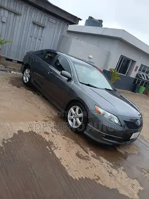 Toyota Camry SE V6 4dr Sedan (3.5L 6cyl 6AM) 2008 Gray