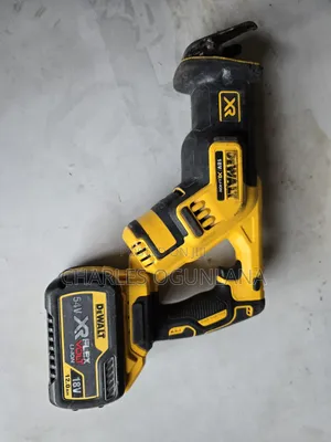 DeWalt DCS369 18V XR Brushless Reciprocating Saw – Genuine UK Tools