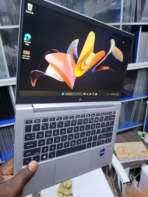 Laptop HP EliteBook 630 G10 32GB Intel Core i7 SSD 512GB