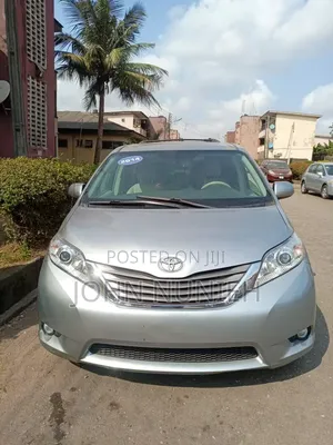 Toyota Sienna 2014 Gold