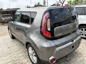 Kia Soul Hatchback 2017 Silver