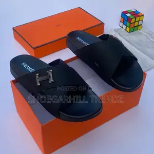 Hermes Men Palm Slipper Criss Cross | Modern Luxury