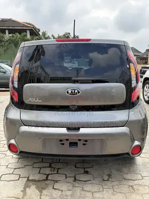 Kia Soul Hatchback 2017 Silver