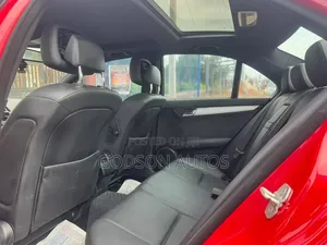 Mercedes-Benz C300 2008 Red