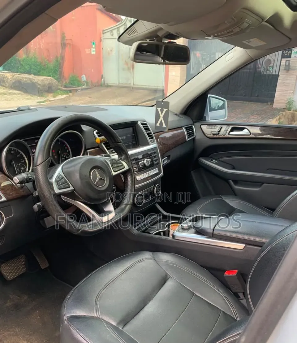 Mercedes-Benz M Class 2012 Silver